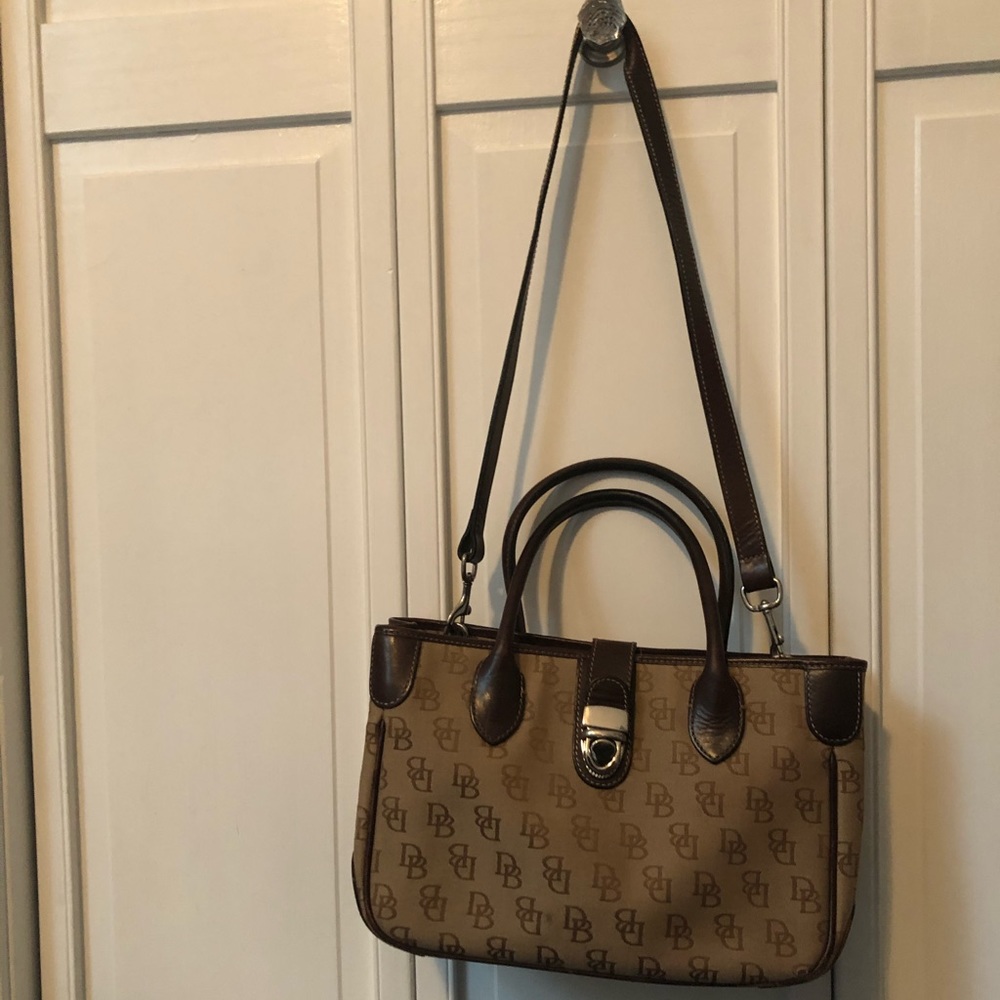 Dooney & Bourke shoulder bag/crossbody